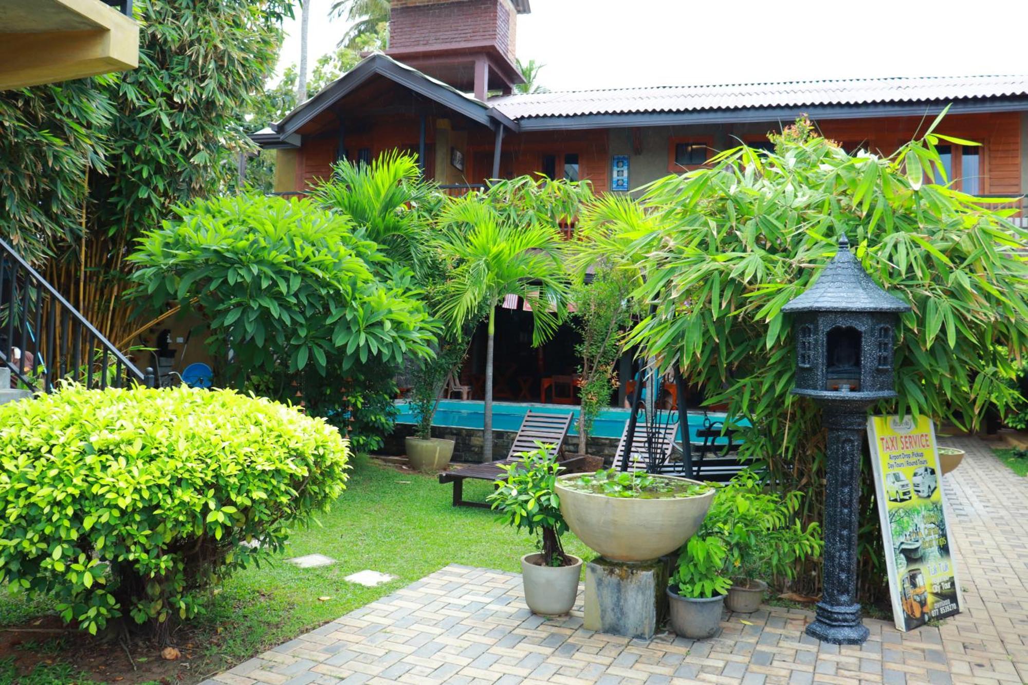 Negombo The Nature Villa And Cabanas Exterior photo