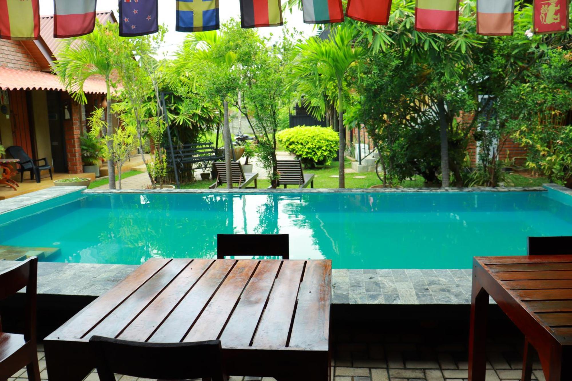 Negombo The Nature Villa And Cabanas Exterior photo