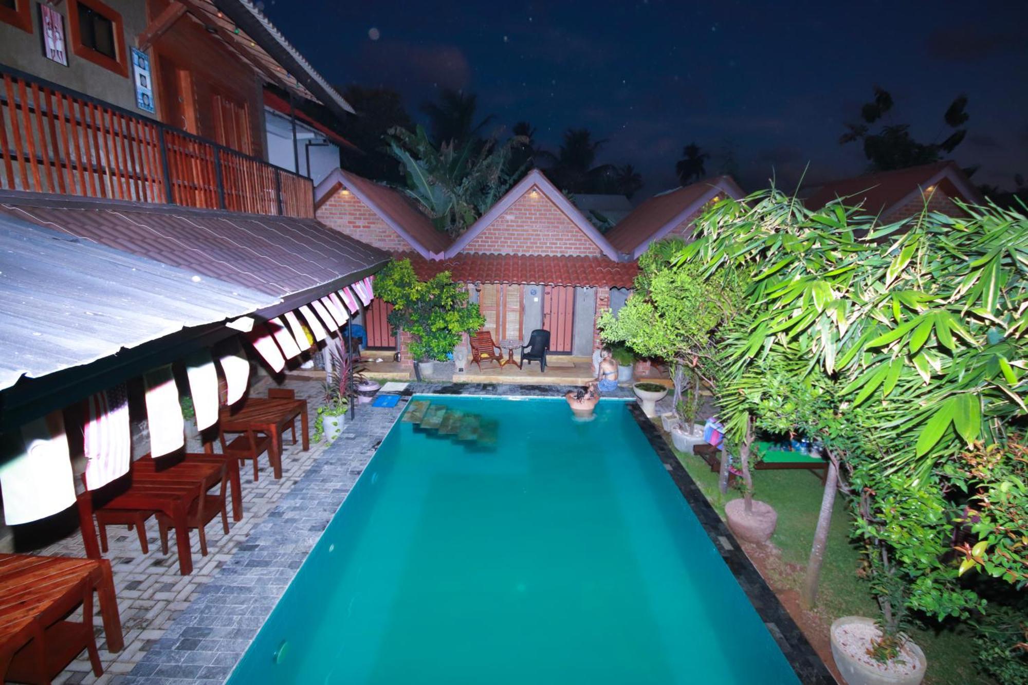 Negombo The Nature Villa And Cabanas Exterior photo